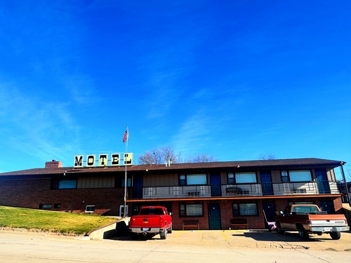 www.westernermotelchadron.com